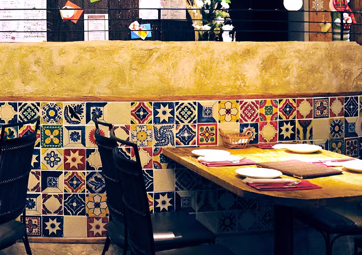 ボウクスのハンドメイドMEXICAN TILEタイルを使った空間