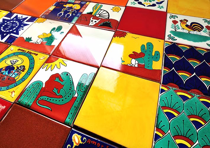 ボウクスのハンドメイドMEXICAN TILEタイルを使った空間